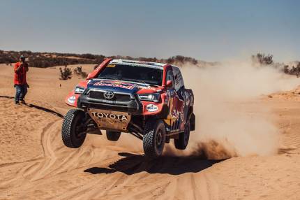 TOYOTA GAZOO Racing triumfuje w Rajdzie Maroka. Historyczne zwycięstwo duetu Nasser Al-Attiyah - Mathieu Baumel